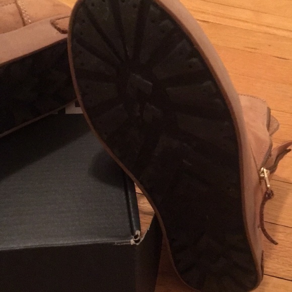 Blackstone QL64 with Genuine Shearling Lining in Cafe Au Lait Leather (size 39) - Picture 4 of 9